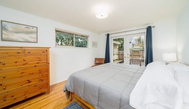 Cozy Home near Children's Hospital and UW Medical Center at Montlake