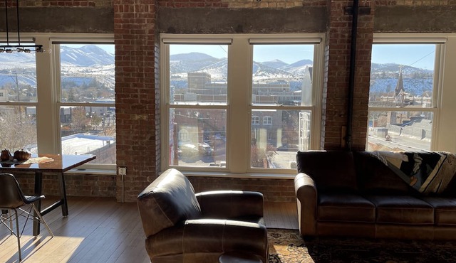 Modern Luxury Meets Historic Charm: Unwind in Style in Purpose Executive Suites