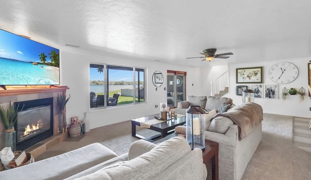 Riverfront Retreat in Burley, ID – Walkout Basement, Dock & Peaceful Views