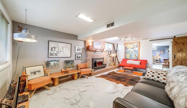 Hot Tub & Sweeping Views: Apt in Clarkston!