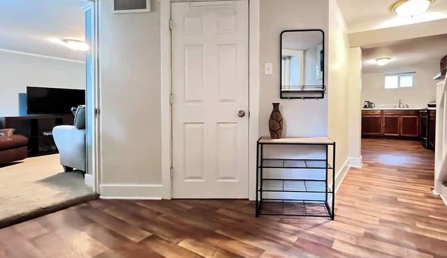 University Cottage Suite | Block to UM & River
