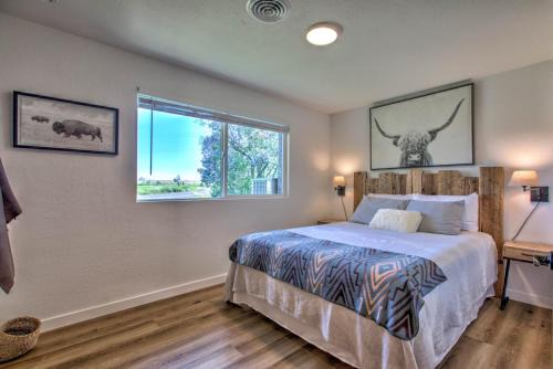 Rock Creek Canyon 2BR, Hot Tub, Fire Pit, Views