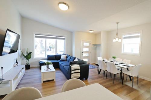 Central 5 Bedroom AC Rogers Commonwealth EXPO in Edmonton