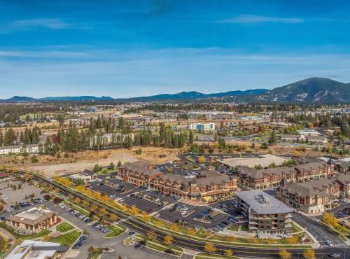Your Downtown Playpad- Family Condo In Riverstone